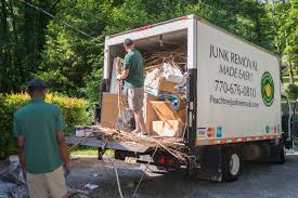 Best Garage Cleanout  in Marianna, FL